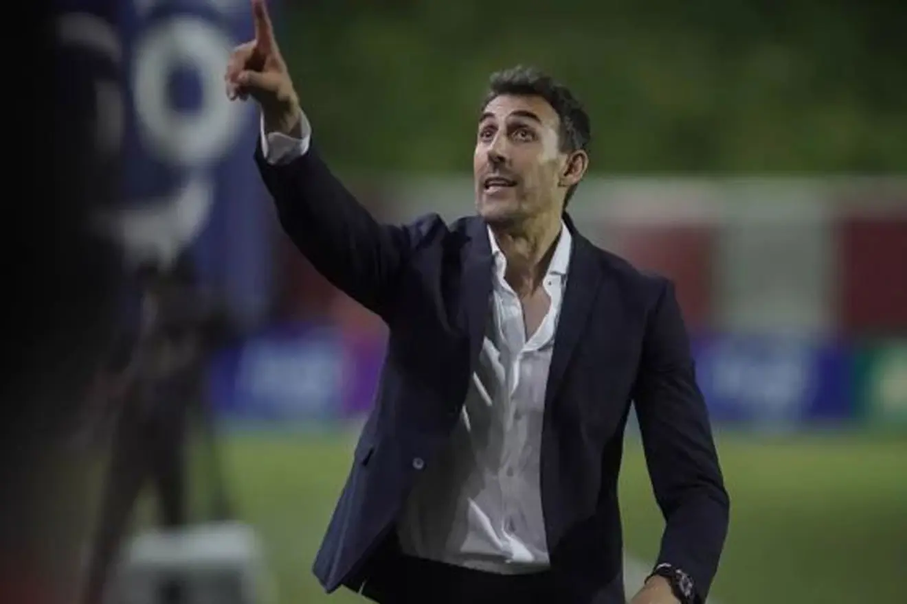 الإسباني ديفيد دونيغا مدربًا جديدًا لمنتخب السلفادور